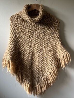 Moda International Wool Chunky Knit Fringe Poncho